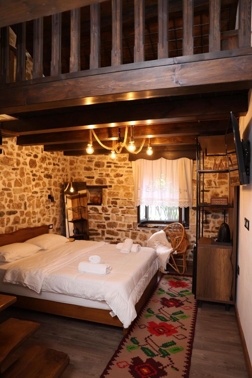Ador Boutique Hotel ベラト 部屋 写真